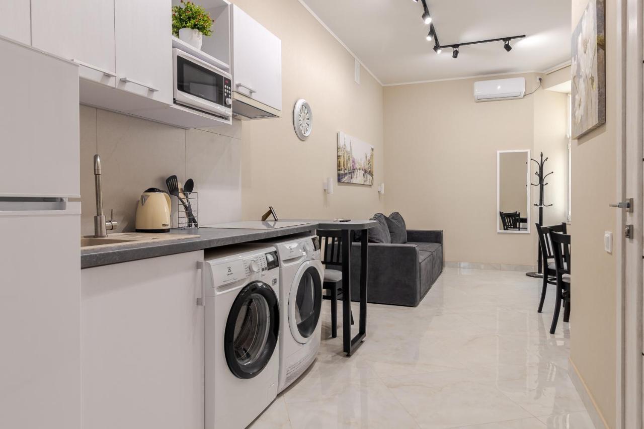 Luxury Flat In Downtown 2 Lviv Exterior foto